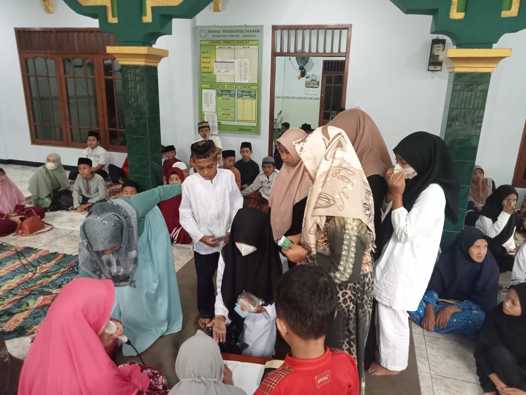 Santunan Kaum Dhuafa