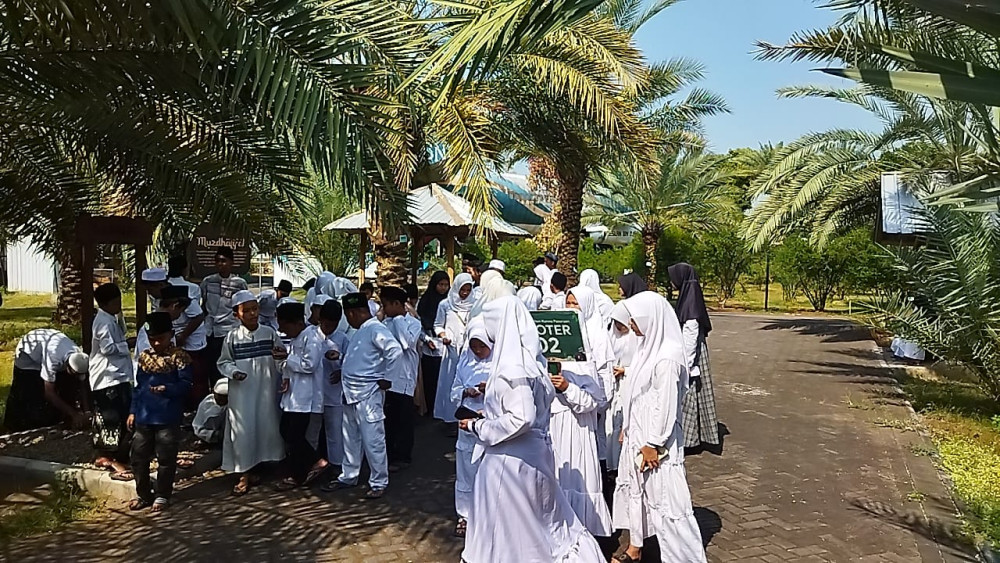 Kegiatan Muharram 1446H Manasik Haji di Kebun Kurma Sukorejo